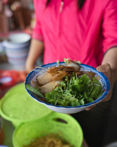 Hoi An cao lau noodles - A must-try dish in Hoi An