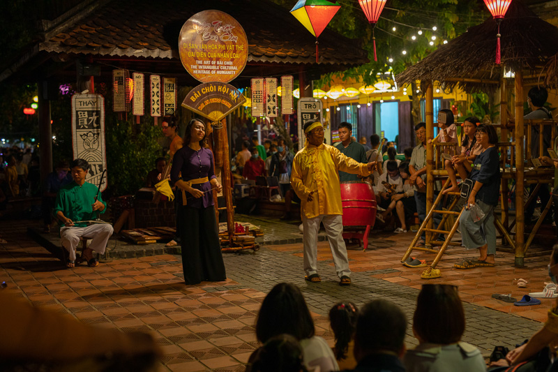 hoi an by night: join a folk game with a history